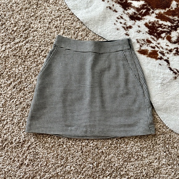 Abercrombie & Fitch Pants - Abercrombie & Fitch Houndstooth Mini Skort